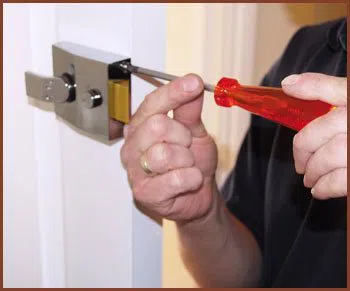  North Miami Locksmith Store North Miami, FL 305-908-3097
